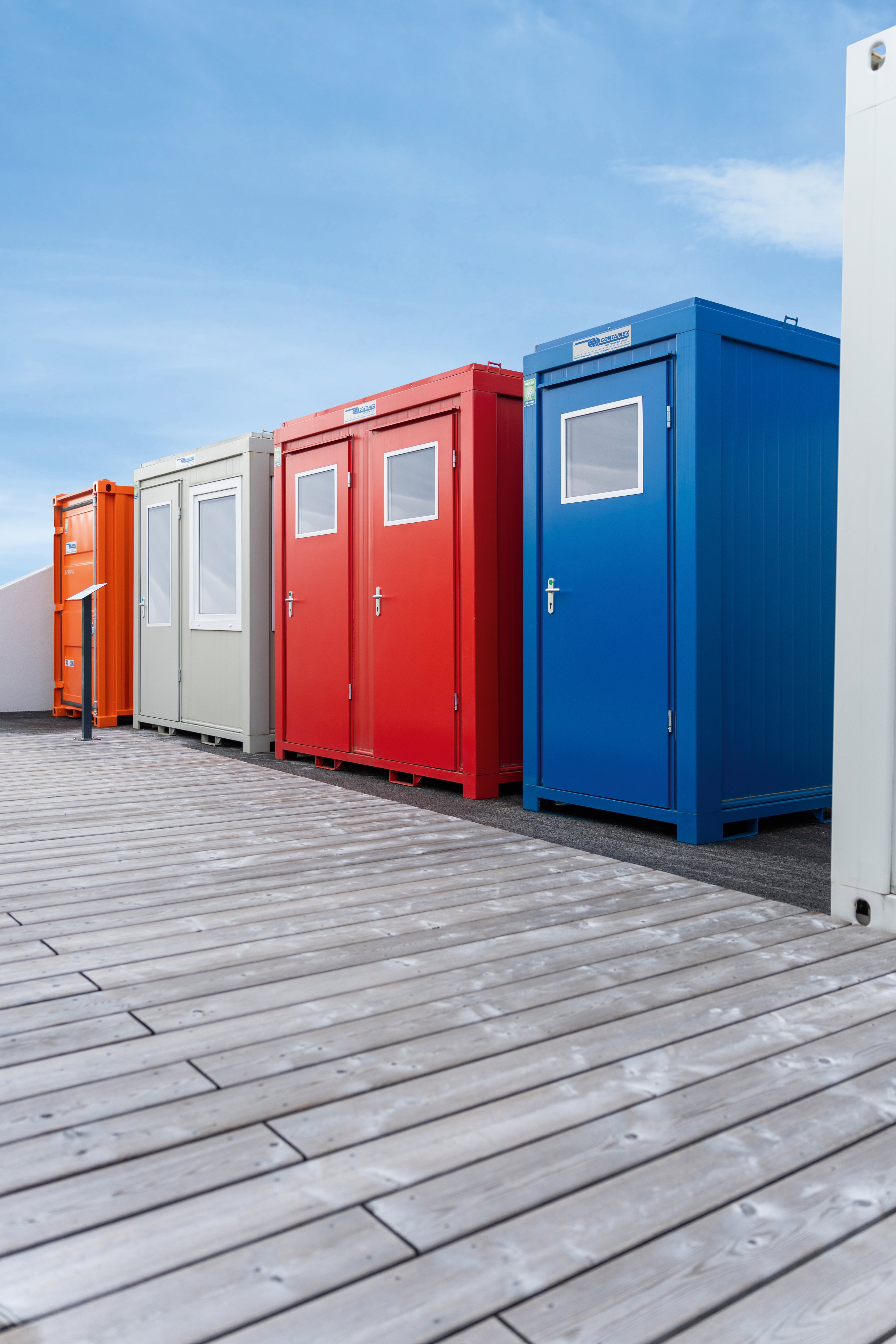 Compact Containex office and sanitary box unit for small or short-term sites